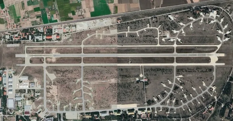 Apron lighting at Eskişehir Airbase