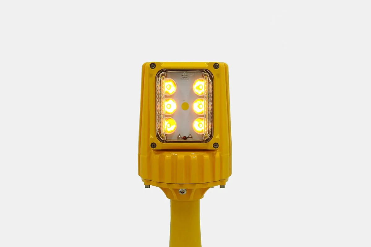 Yerüstü Pist Kenar Armatürü (LED) — EBL-RE-LED